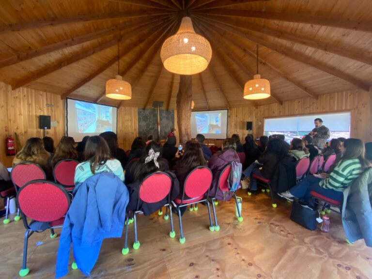 Experiencias de aprendizaje al aire libre: Red de Escuelas Santa María en Los Pellines