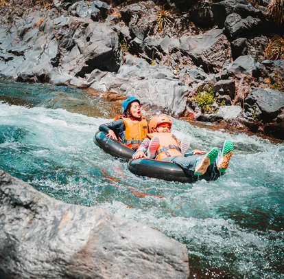 Descenso del río en donas